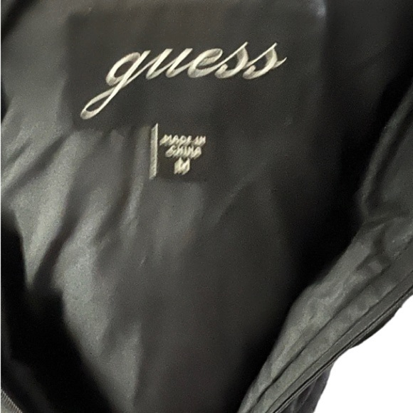 Guess‎ Down Filled Black Puffer Jacket - Picture 6 of 6